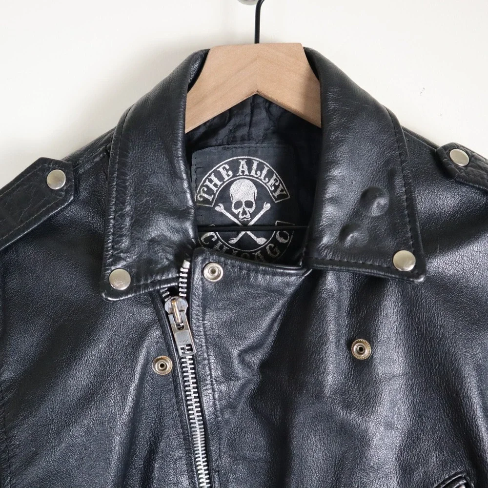 Vintage The Alley Chicago Leather Biker Motorcycle‎ Jacket Size 44 23x23.5 Large